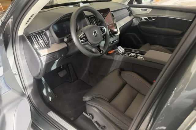 Volvo XC90 (2026) thumbnail 6