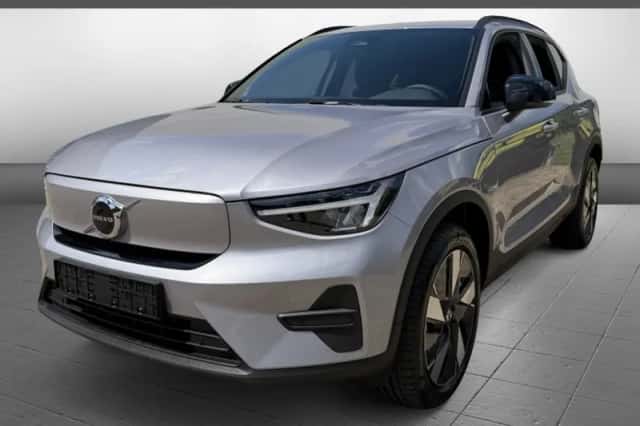 Volvo EX40 (2025) thumbnail 1