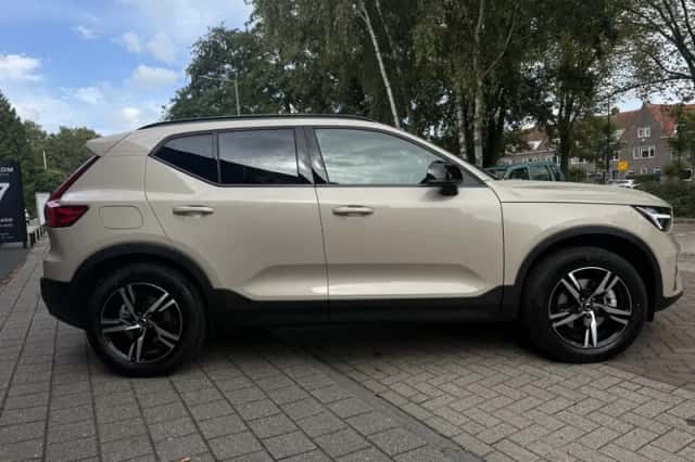 Volvo XC40 (2026) thumbnail 6