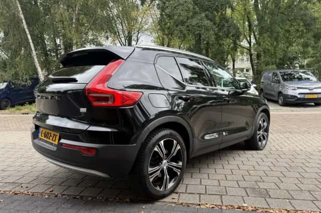 Volvo XC40 (2021) thumbnail 5