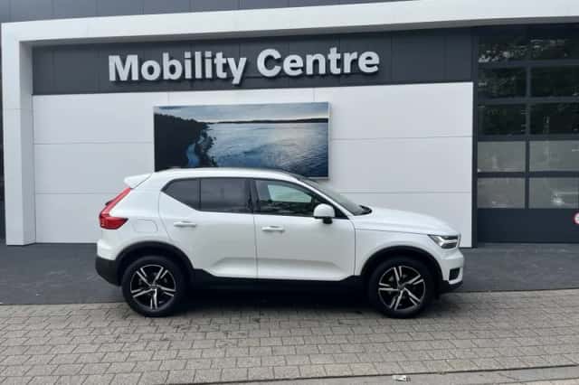Volvo XC40 (2019) thumbnail 4