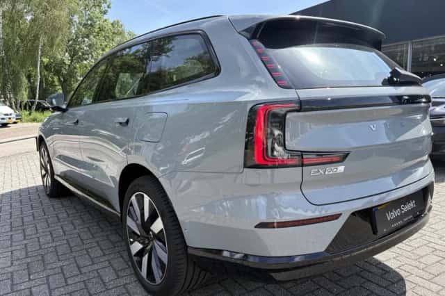 Volvo EX90 (2025) thumbnail 3