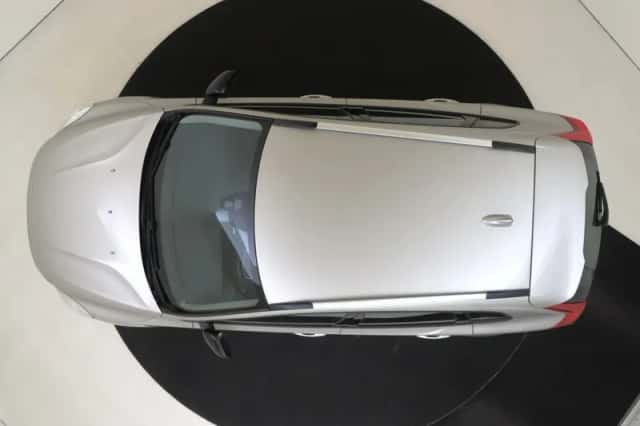 Volvo V40 Cross Country (2017) thumbnail 6