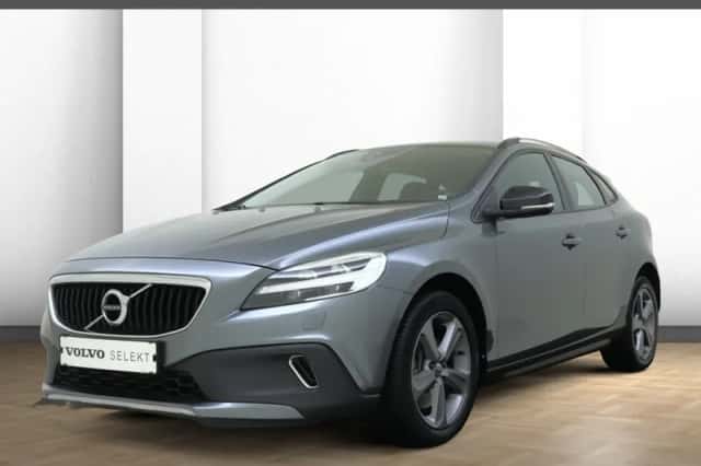 Volvo V40 Cross Country (2017) thumbnail 1