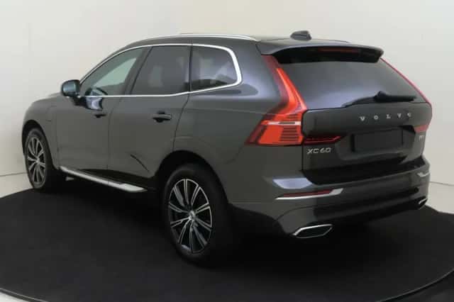 Volvo XC60 (2020) thumbnail 4
