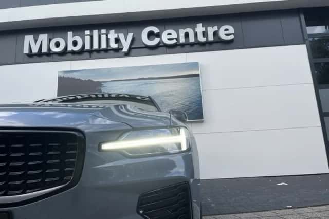 Volvo S60 (2023) thumbnail 4