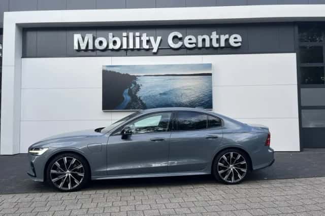 Volvo S60 (2023) thumbnail 5