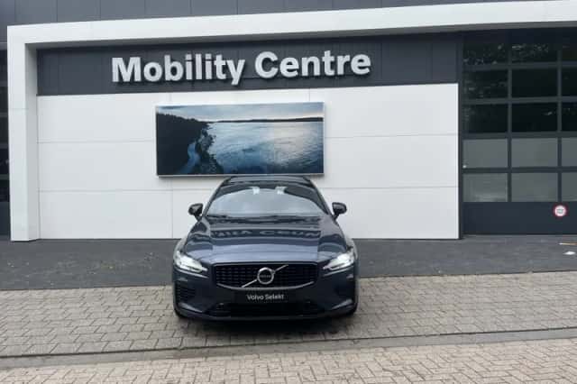 Volvo V60 (2025) thumbnail 2