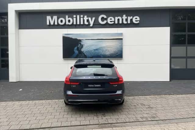 Volvo V60 (2025) thumbnail 5