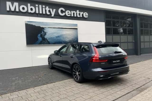 Volvo V60 (2025) thumbnail 6