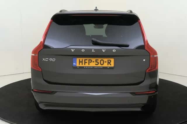Volvo XC90 (2025) thumbnail 5