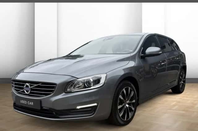 Volvo V60 (2018) thumbnail 1