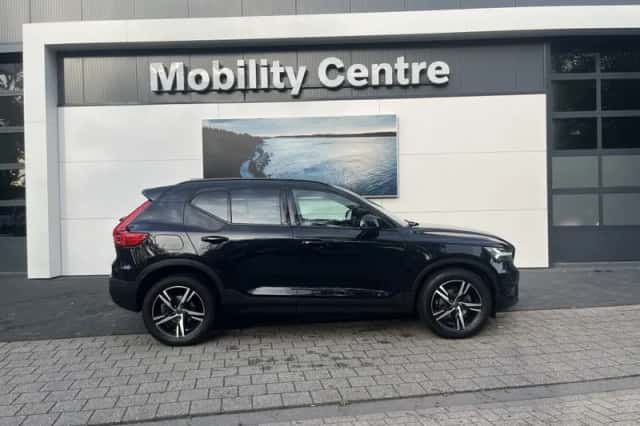 Volvo XC40 (2022) thumbnail 4