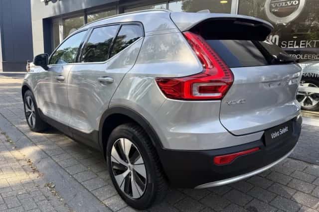 Volvo XC40 (2022) thumbnail 2