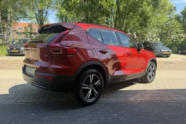 Volvo XC40 (2024) thumbnail 5