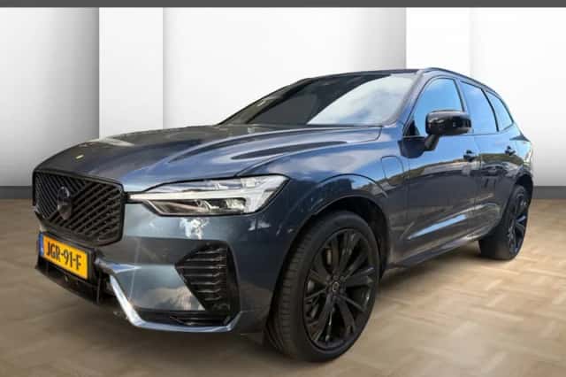 Volvo XC60 (2025) thumbnail 1