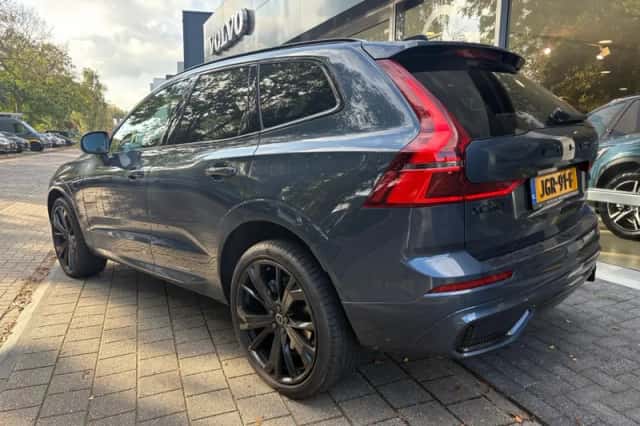 Volvo XC60 (2025) thumbnail 2
