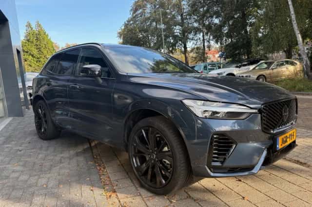 Volvo XC60 (2025) thumbnail 4