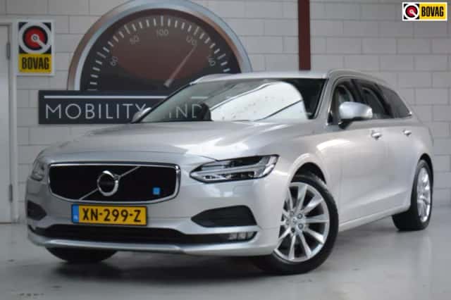 Volvo V90 (2017) thumbnail 1