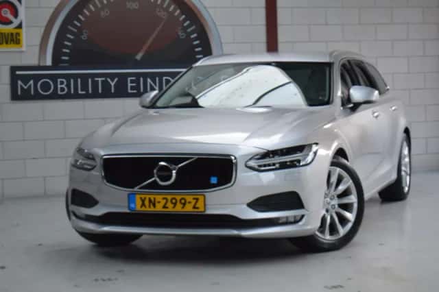 Volvo V90 (2017) thumbnail 4