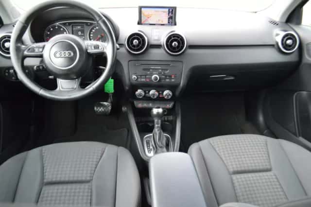 Audi A1 (2012) thumbnail 3