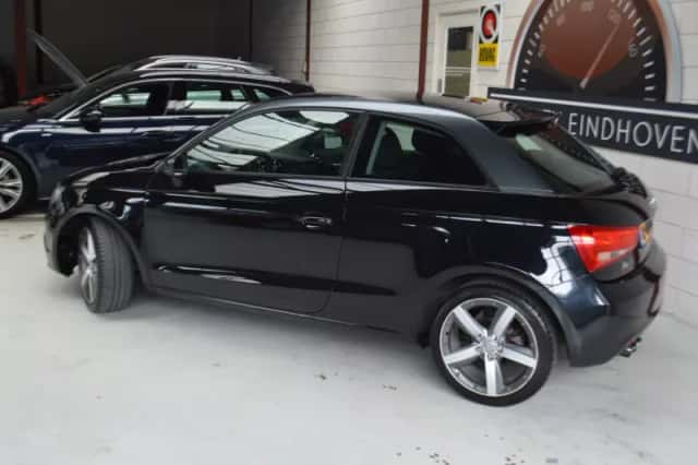 Audi A1 (2012) thumbnail 6