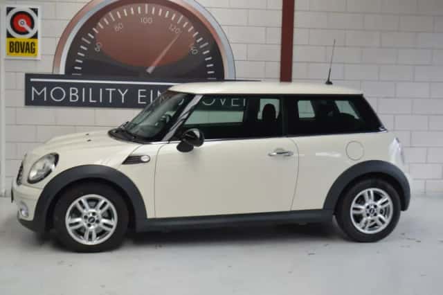 MINI One (2008) thumbnail 6