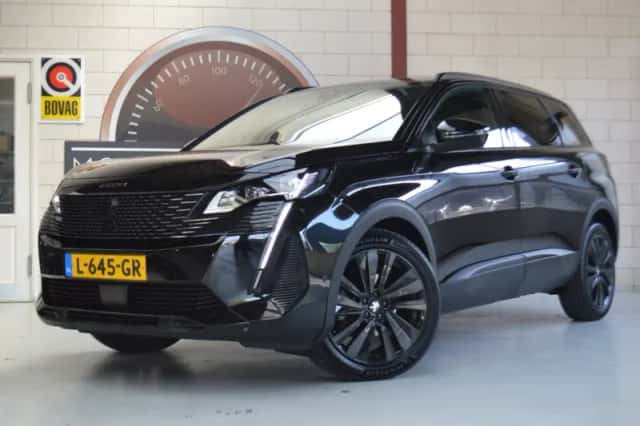 Peugeot 5008 (2021) thumbnail 1