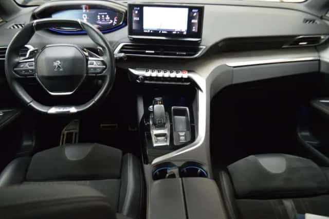 Peugeot 5008 (2021) thumbnail 3