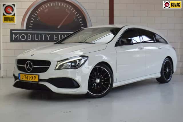 Mercedes-Benz CLA-Klasse (2016) thumbnail 1