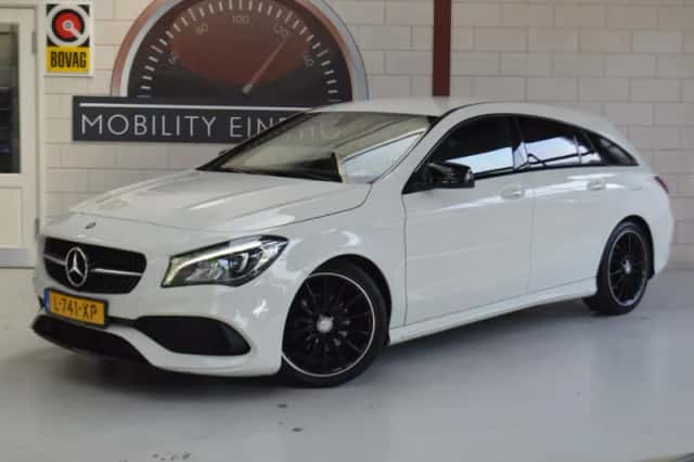 Mercedes-Benz CLA-Klasse (2016) thumbnail 4