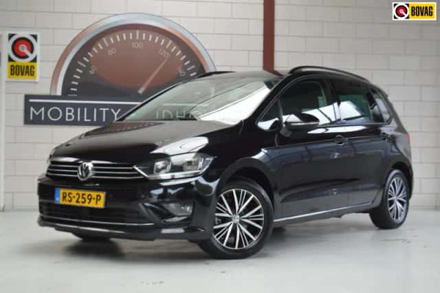 Volkswagen Golf Sportsvan (2016) thumbnail 1