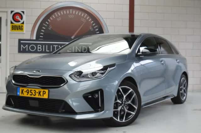 Kia ProCeed (2021) thumbnail 4