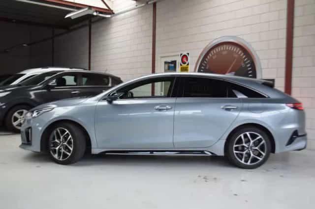 Kia ProCeed (2021) thumbnail 5
