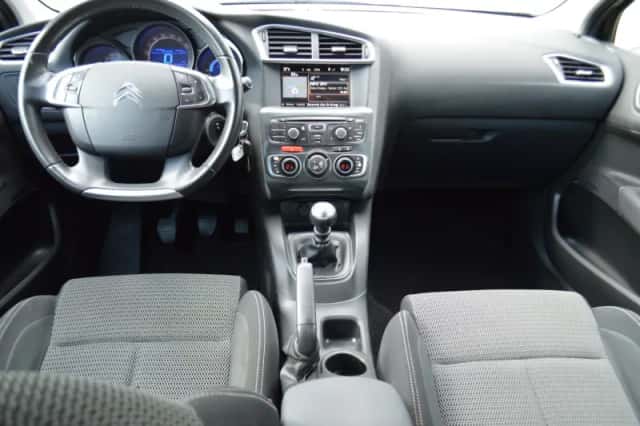 Citroën C4 (2014) thumbnail 3