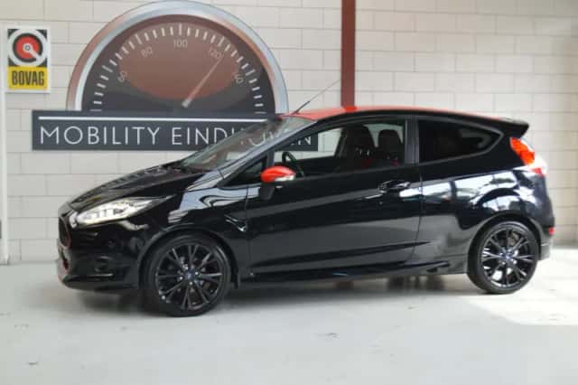 Ford Fiesta (2015) thumbnail 6