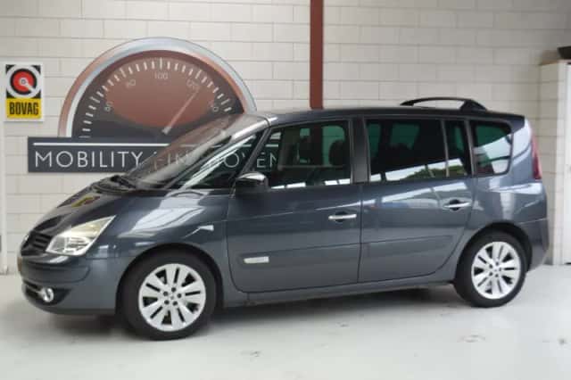 Renault Espace (2011) thumbnail 3