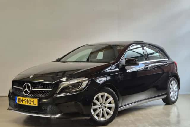 Mercedes-Benz A-Klasse (2016) thumbnail 1