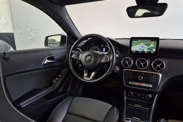 Mercedes-Benz A-Klasse (2016) thumbnail 6