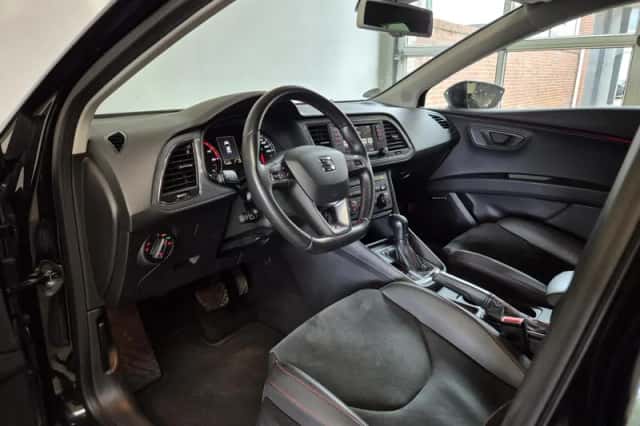 SEAT Leon (2014) thumbnail 2