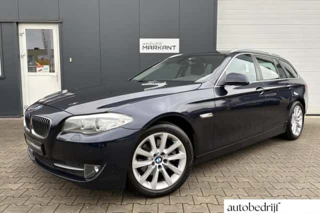 BMW 5-Serie (2012) thumbnail 1