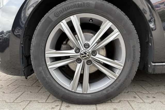 Volkswagen Polo (2019) thumbnail 3
