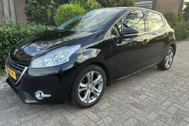 Peugeot 208 (2013) thumbnail 4