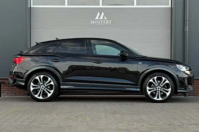 Audi Q3 Sportback (2021) thumbnail 3