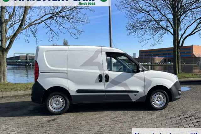Opel Combo (2016) thumbnail 3