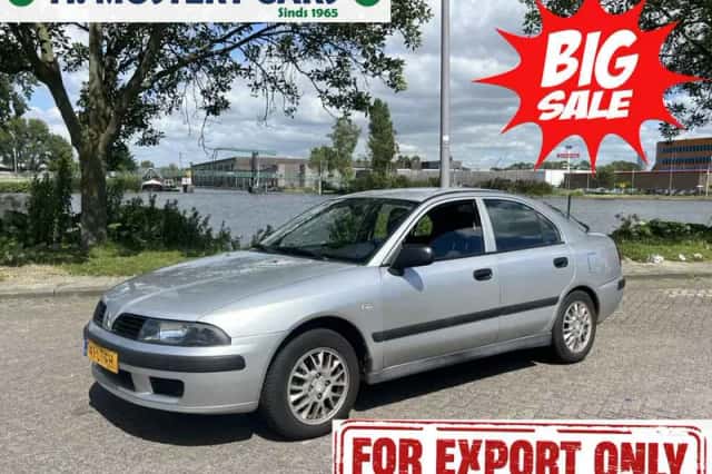 Mitsubishi Carisma (2003) thumbnail 3