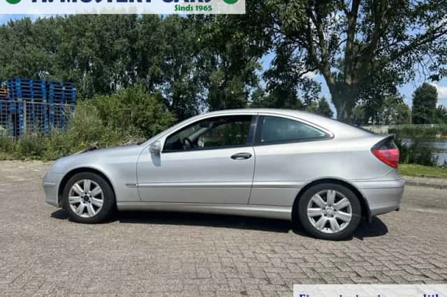 Mercedes-Benz C-Klasse (2004) thumbnail 3