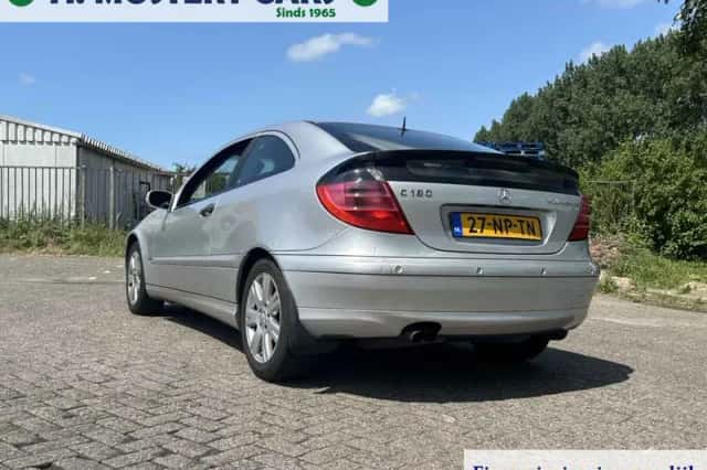 Mercedes-Benz C-Klasse (2004) thumbnail 5