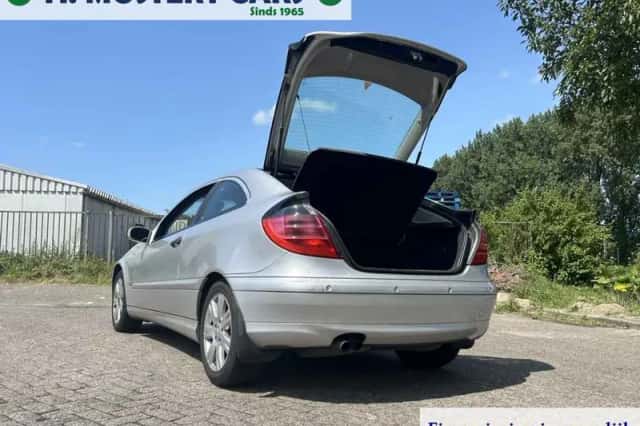Mercedes-Benz C-Klasse (2004) thumbnail 6