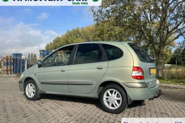 Renault Scénic (2003) thumbnail 5